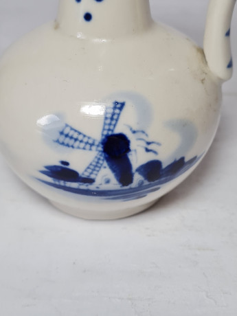 Delft Винтажный кувшин, белый фарфор с голубым рисунком "Мельницы", 12 x 7,5 см, Германия, 1960-70гг.