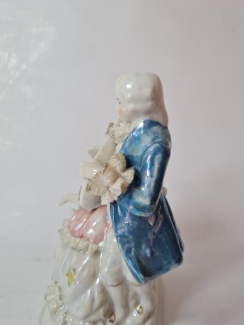 Barock Rokoko Porzellan Винтажная статуэтка в стиле рококо "Скрипач и девушка", 17см х 12см, Германия, 1950-60гг.