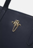 Tommy Hilfiger CHAIN TOTE Tote bag desert sky CHAIN ????TOTE Сумка-тоут небо пустыни