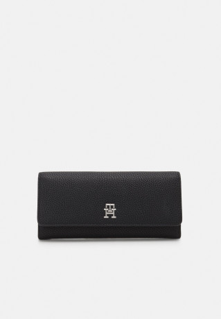 Tommy Hilfiger EMBLEM LARGE FLAP WALLET Wallet black КОШЕЛЕК С БОЛЬШИМ КЛАПАНОМ С ЭМБЛЕМОЙ Бумажник черный