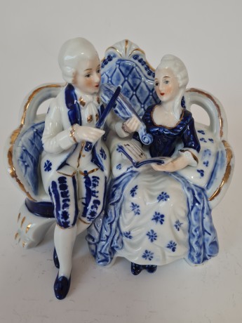 ХС, Фарфоровая Статуэтка "Дама с кавалером", 16см х 16 см, Германия, 1950-60гг.