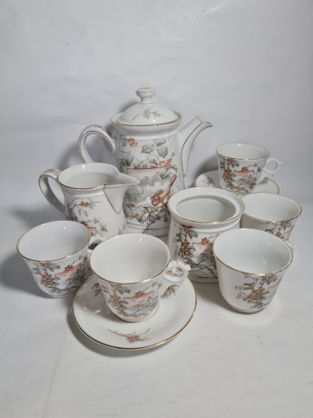 Сервиз чайный винтажный Im Stil Hutschenreuther "Деревенский пейзаж" на 5 персон, в пастельных тонах, фарфор, чайник, молочник, сахарница, чайные пары, Германия, 1970-80гг.