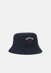 Tommy Hilfiger COLORFUL VARSITY BUCKET HAT UNISEX Hat space blue ЦВЕТНАЯ СТУДЕНЧЕСКАЯ ШАПКА УНИСЕКС Шляпа космический синий