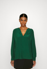 Tommy Hilfiger SOLID V NECK BLOUSE Blouse prep green БЛУЗКА С V-ОБРАЗНЫМ ВЫРЕЗОМ Блузка подготовка зеленый