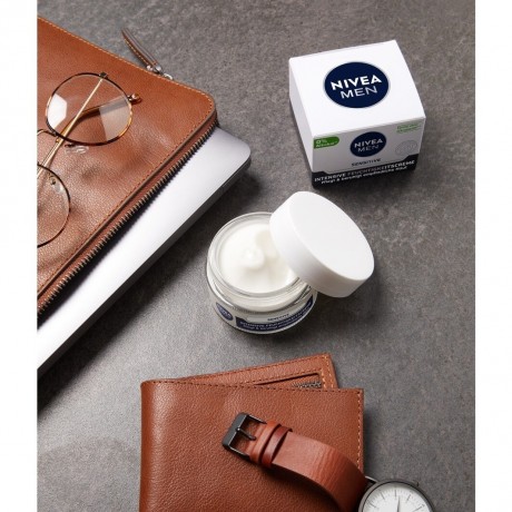 Nivea Sensitive Intensive Feuchtigkeitscreme  Интенсивный увлажняющий крем для чувствительной кожи