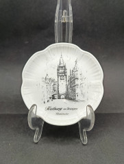 Тарелка декоративная винтажная AK Kaiser &quot;Фрайбург&quot;, сувенирная, фарфор, 11 см, Германия, 1970-80гг.