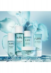 DIOR DIOR HYDRA LIFE AQUA SERUM INTENSIVE FEUCHTIGKEIT Serum transparent DIOR HYDRA LIFE AQUA SERUM ИНТЕНСИВНОЕ УВЛАЖНЕНИЕ Сыворотка