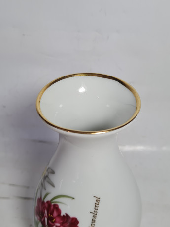 Ваза винтажная Lorenz Bavaria с яркими цветами, фарфор, 16,5 x 8 см, Германия, 1960-70гг.