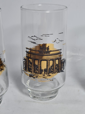 Набор стаканов винтажных Im Stil Willibecher с достопримечательностями, стекло, 12 см, 4 шт., Германия, 1960-70гг.