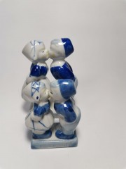 Delft Делфтский фарфор Набор коллекционных статуэток &quot;Целующиеся мальчик и девочка&quot;