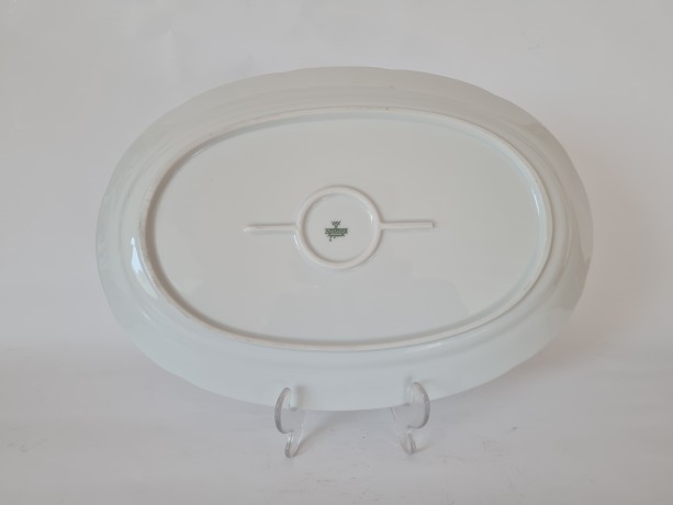 Mitterteich Bavaria Блюдо с фактурным краем и нежными голубыми цветами, 35,5x24x4, Германия, 1950-60гг.