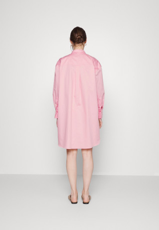 Tommy Hilfiger ICONS ARCHIVE DRESS Day dress cupid pink ICONS ARCHIVE DRESS Повседневное платье амур розовый