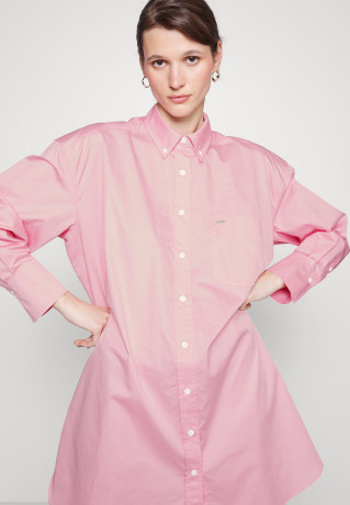 Tommy Hilfiger ICONS ARCHIVE DRESS Day dress cupid pink ICONS ARCHIVE DRESS Повседневное платье амур розовый