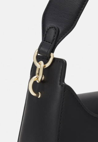 Tommy Hilfiger CHAIN SHOULDER BAG Handbag black СУМКА НА ПЛЕЧО С ЦЕПОЧКОЙ Сумка черный