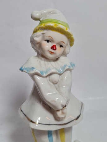 Фигурка винтажная "Клоун в пастельных тонах", фарфор, 17 см, Тайвань, 1960-70гг.