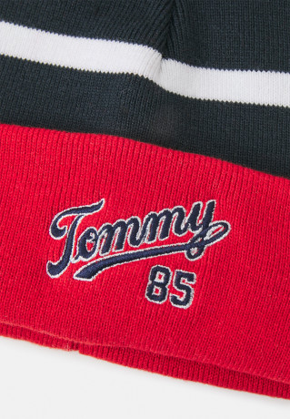 Tommy Hilfiger LOGO BEANIE UNISEX Beanie space blue ШАПКА С ЛОГОТИПОМ УНИСЕКС Шапочка космический синий