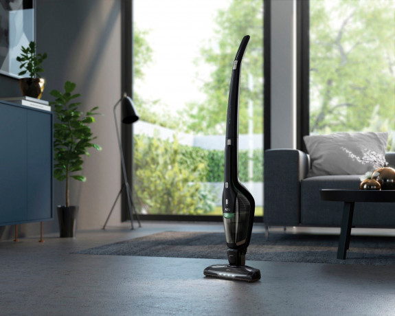 AEG AEG Akku-Handstaubsauger CX7-2-45MO Akku-Staubsauger/beutellos  Беспроводной ручной пылесос AEG CX7-2-45MO Беспроводной пылесос/без мешка