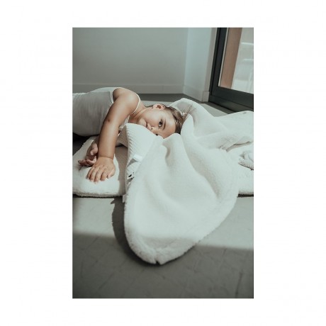 Snoozebaby Decke Kinderbett T.O.G. 2.0 Stone Beige Одеяло для детской кроватки T.O.G. 2.0 Каменно-бежевый