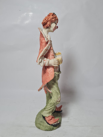 Фигурка Pucci "Клоун с аккордеоном" в розово-зеленых тонах, фарфор, 24.5 см, Германия, 1970-80гг.