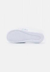 Nike Sportswear VICTORI ONE SLIDE Pantolette flach white/wolf grey/pure platinum/metallic gold VICTORI ONE SLIDE Мюли на плоской подошве белый/серый волк/чистая платина/золотой металлик