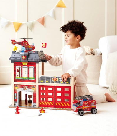 Spiel-Feuerwehrwache Grobstadt-Feuerwache E3023  Большая деревянная пожарная станция Big City Fire Station 