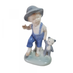 Статуэтка винтажная Lladro &quot;Мальчик с медвежонком&quot;, фарфор, 12 x 6 см, Испания, 1960-70гг. 