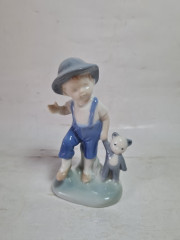 Статуэтка винтажная Lladro &quot;Мальчик с медвежонком&quot;, фарфор, 12 x 6 см, Испания, 1960-70гг. 