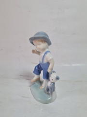 Статуэтка винтажная Lladro &quot;Мальчик с медвежонком&quot;, фарфор, 12 x 6 см, Испания, 1960-70гг. 