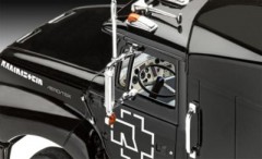 Revell Geschenkset Tour Truck Rammstein Подарочный набор Tour Truck Rammstein