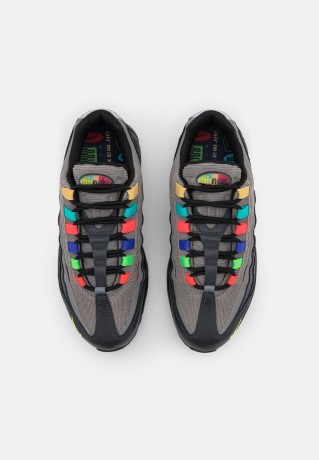 Nike Sportswear AIR MAX 95 Sneaker low light charcoal/university red/black AIR MAX 95 низкие кроссовки женские светло-угольный/университетский красный/черный