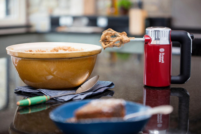 RUSSELL HOBBS RUSSELL HOBBS Handmixer Retro Ribbon Red 25200-56, 500 W  Ручной миксер RUSSELL HOBBS Retro Ribbon Red 25200-56, 500 Вт