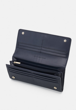 Tommy Hilfiger EMBLEM LARGE FLAP CORP Wallet space blue EMBLEM LARGE FLAP CORP Бумажник космический синий