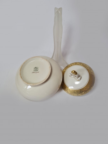 AL-KA Kunst Kronach Круглая винтажная шкатулка с цветочным узором и обильной позолотой, 14смx12см, Германия, 1960-70гг.