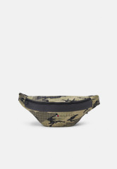 Tommy Hilfiger ESTABLISHED CAMO CROSSBODY UNISEX Bum bag khaki ESTABLISHED CAMO CROSSBODY UNISEX Сумка на пояс хаки