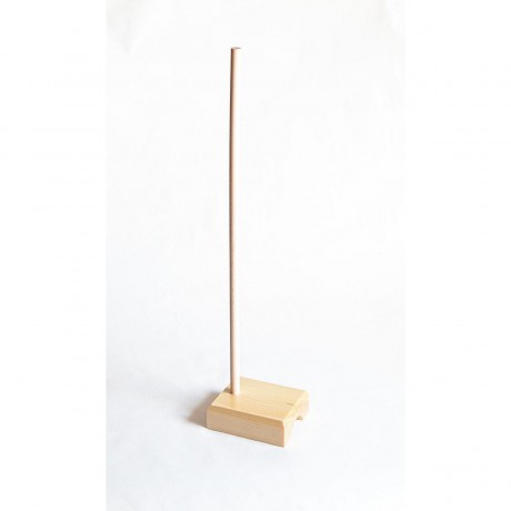 Holzspielzeug Display zur Prasentation von Kletterfiguren Витрина из деревянных игрушек для презентации альпинистских фигурок