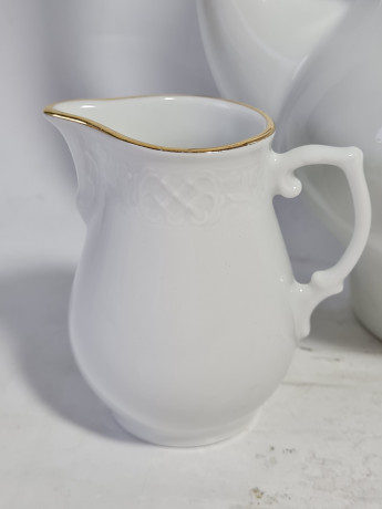 Набор для чая винтажный Kahla с синей каймой и золотым узором, чайник, молочник, фарфор, ГДР, 1980-90гг.