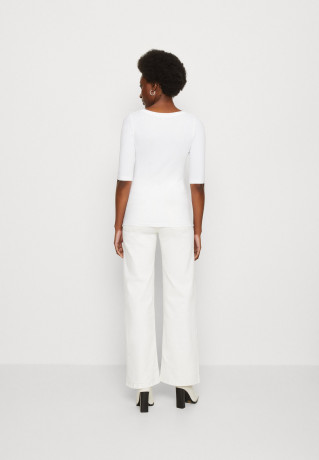 Tommy Hilfiger SLIM MODERN SCOOP Basic T-shirt optic white SLIM MODERN SCOOP Базовая футболка оптический белый