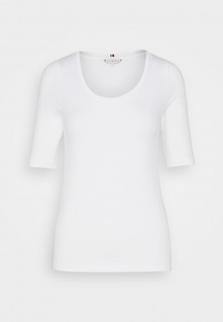 Tommy Hilfiger SLIM MODERN SCOOP Basic T-shirt optic white SLIM MODERN SCOOP Базовая футболка оптический белый