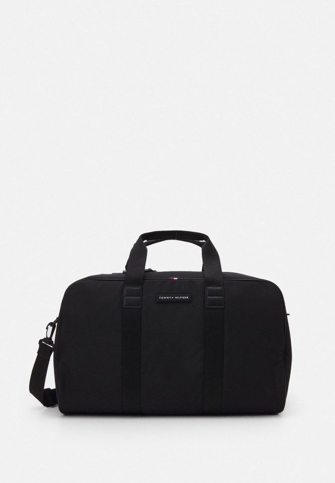 Tommy hilfiger weekend deals bag