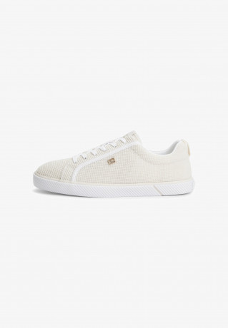 Tommy Hilfiger ESSENTIAL VULC Trainers weathered white ESSENTIAL VULC Кроссовки выветрившийся белый