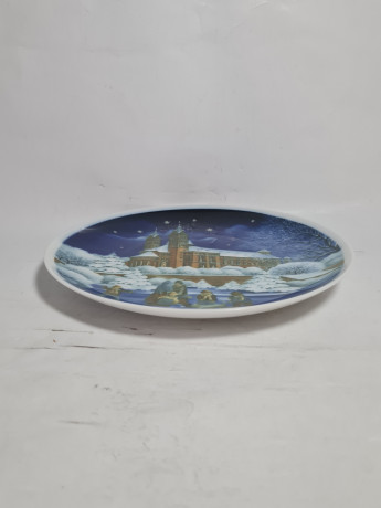 Тарелка декоративная винтажная Royal Tettau Bavaria "Рождество", фарфор, 19.5 см, Германия, 1995 год