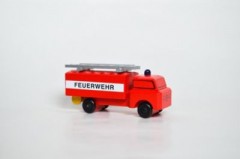 Holzspielzeug Feuerwehrauto Geratewagen Деревянная игрушечная пожарная машина