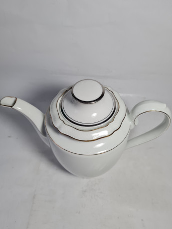 Набор для чая винтажный: чайники Schrinding Bavaria / Коллекция "Hannelore" и чайная пара Parrier Fils Paris, фарфор, Германия, 1970-80гг.
