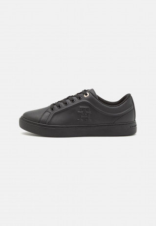 Tommy Hilfiger CASUAL CUPSOLE Trainers triple black CASUAL CUPSOLE Кроссовки тройной черный