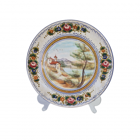 Тарелка декоративная винтажная Deruta, керамика с рисунком "Дом в горах у реки", ручная работа, 25 x 3 см, Италия