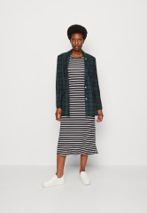 Tommy Hilfiger STRIPE MIDI Jersey dress desert sky/white ПОЛОСКА МИДИ Платье из джерси небо пустыни/белый